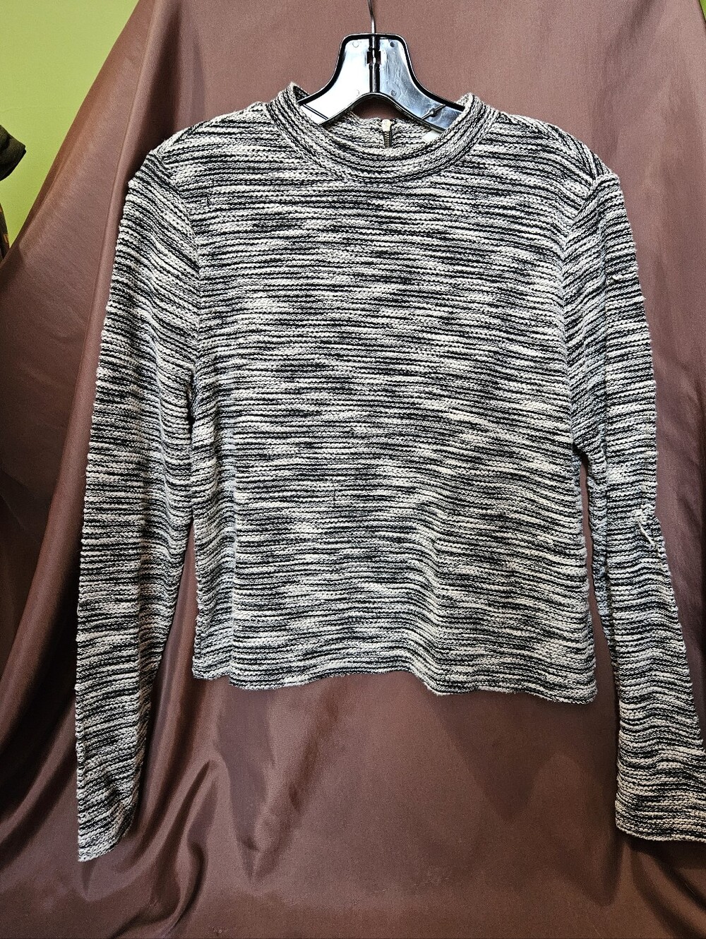 Women's Black & White Marled Long-Sleeve Knit Top